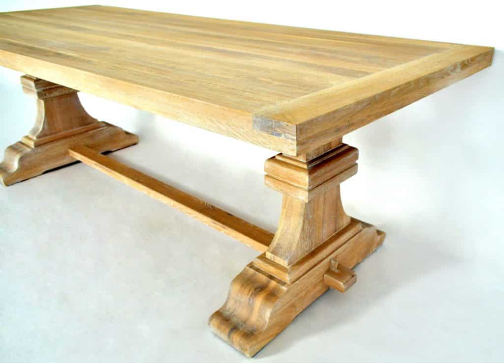 Table en chêne massif