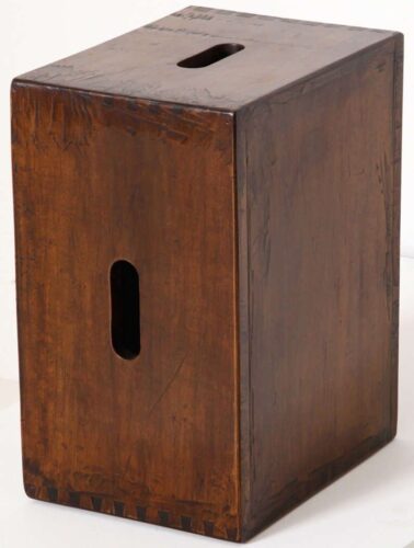 Le Corbusier Tabouret LC14