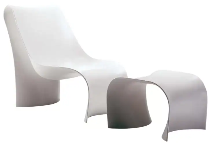 Chaise longue Brasilia de Ross Lovegrove chez Zanotta