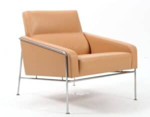 Fauteuil Serie 3300 beige Arne Jacobsen e1666378208331