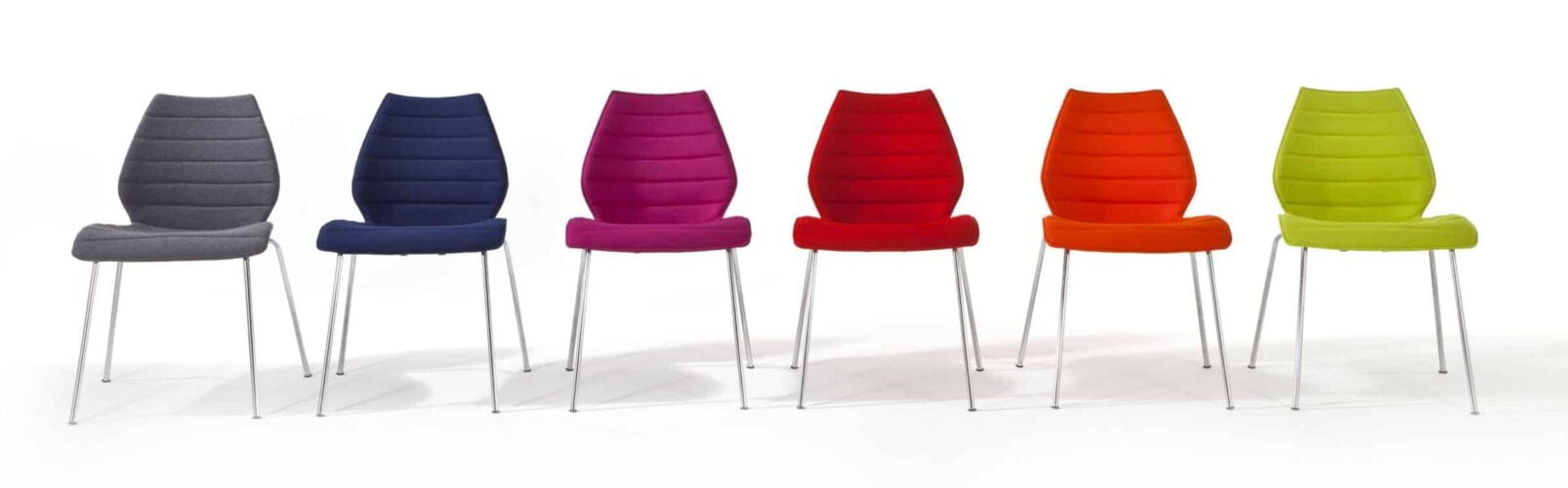 Chaise Maui rouge vert violet gris marine de Vico Magistretti chez Kartell