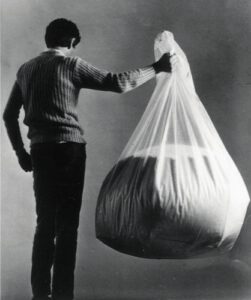 Prototype du fauteuil pouf Sacco