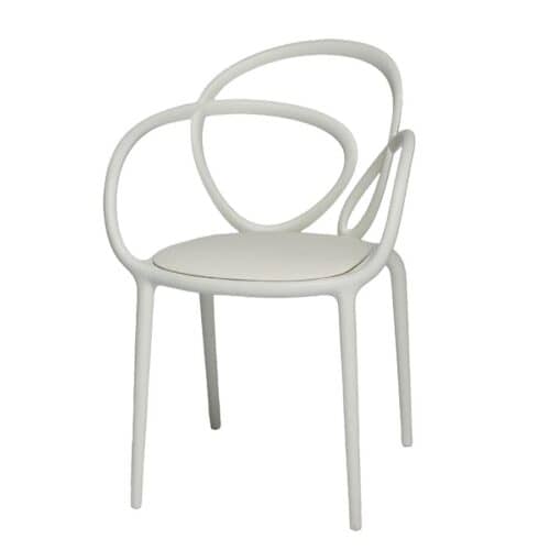 Chaise loop blanche Front design chez Qeeboo