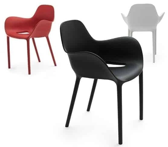 Fauteuils Sabinas rouge noir gris de Javier Mariscal chez Vondom