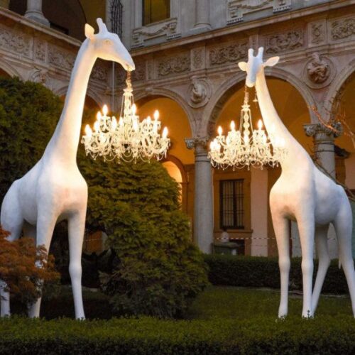 Lampadaire outdoor Giraffe in love blanche de Marcantonio Qeeboo