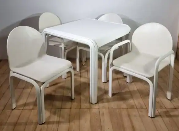 Tables fauteuils et chaises Orsay - Gae Aulenti