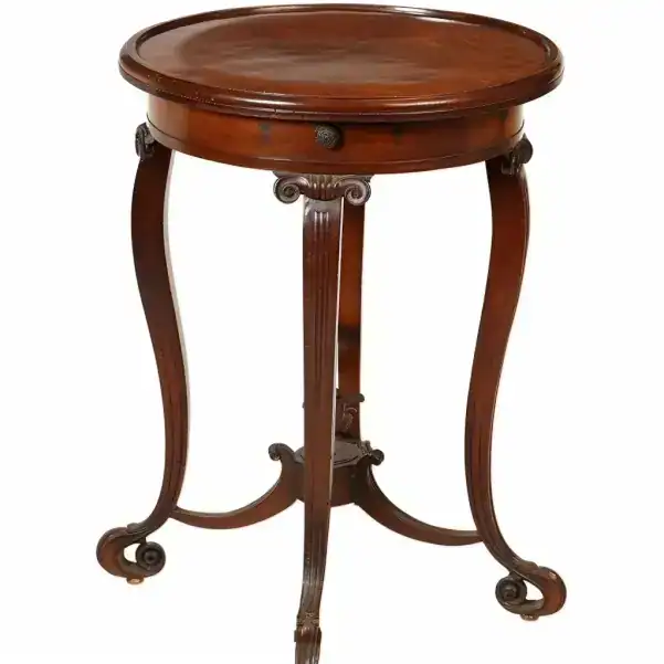 Guéridon en acajou du XVIIè siècle