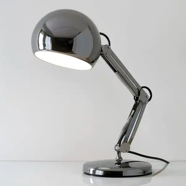 Lampe de bureau peinte avec peinture argentée à effet miroir