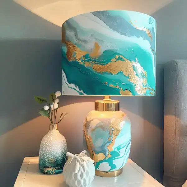 Lampe de chevet fluid art turquoise blanc or