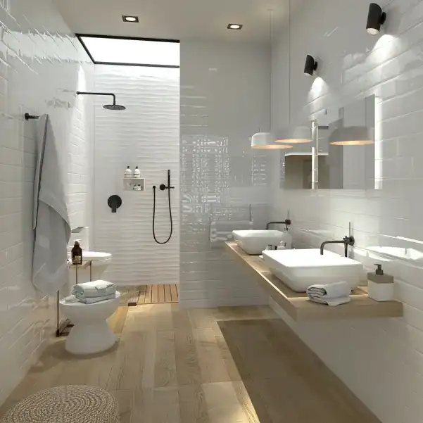 Salle de bain en carrelage de céramique blanche